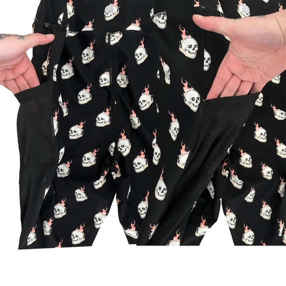 TORRID- Performance Core Mesh Side Inserts Active Leggings - Size: 5x - Picture 6 of 14